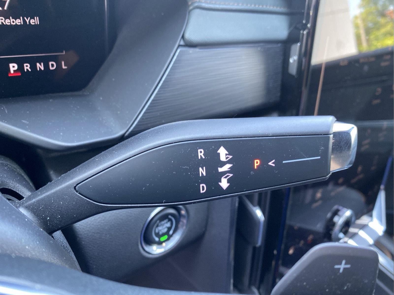 2024 GMC Acadia AT4