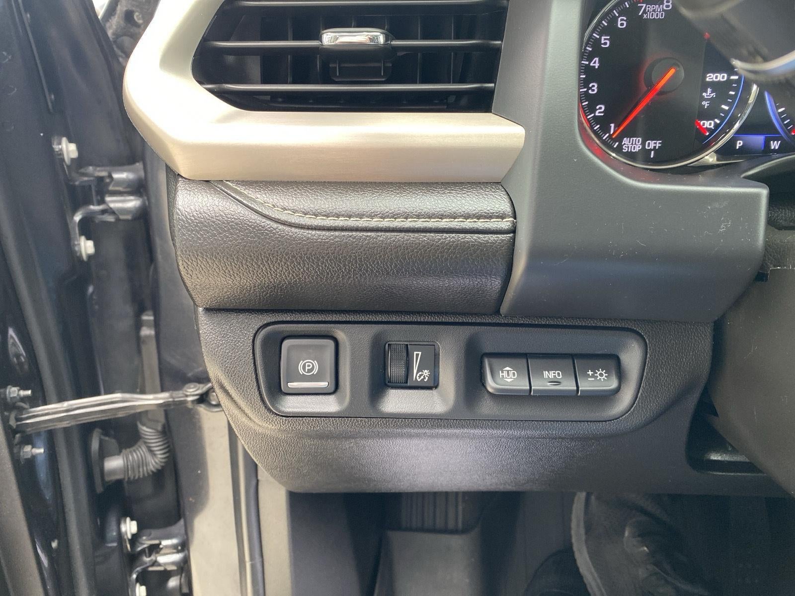 2021 GMC Acadia Denali