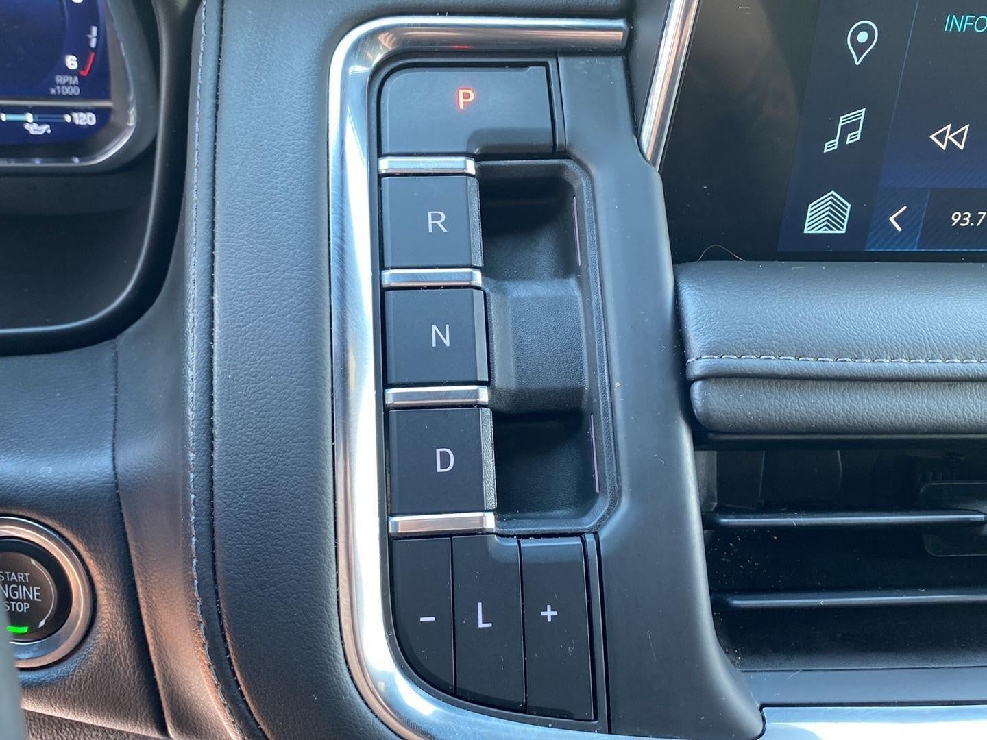 2023 Chevrolet Suburban LT
