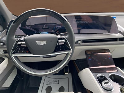 2026 Cadillac VISTIQ Luxury