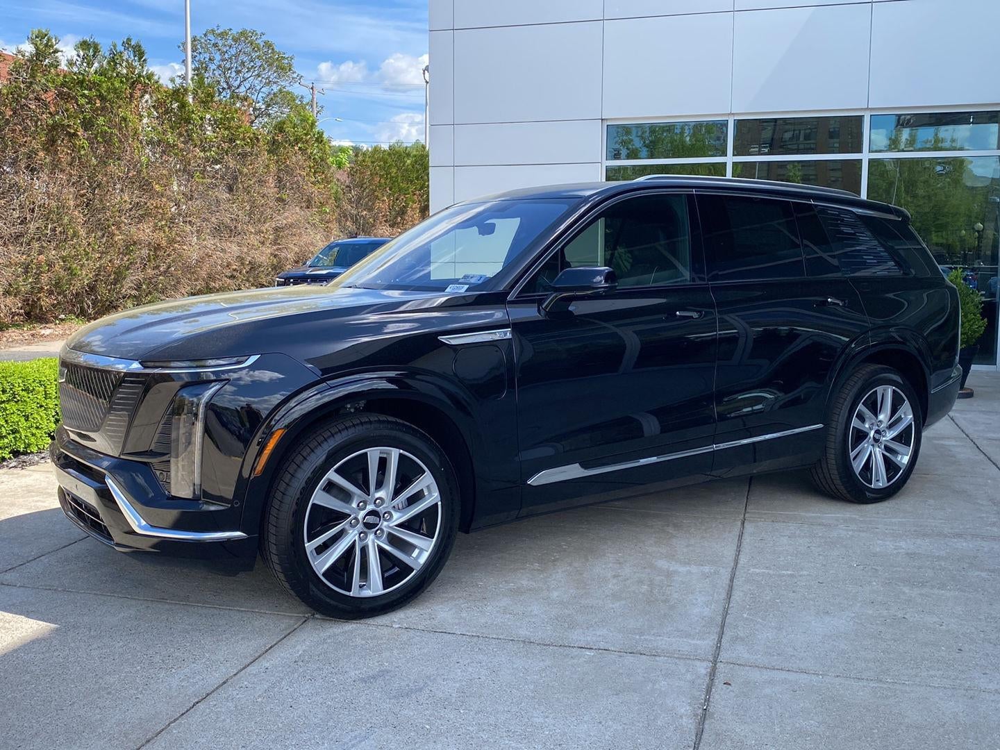 2026 Cadillac VISTIQ Luxury