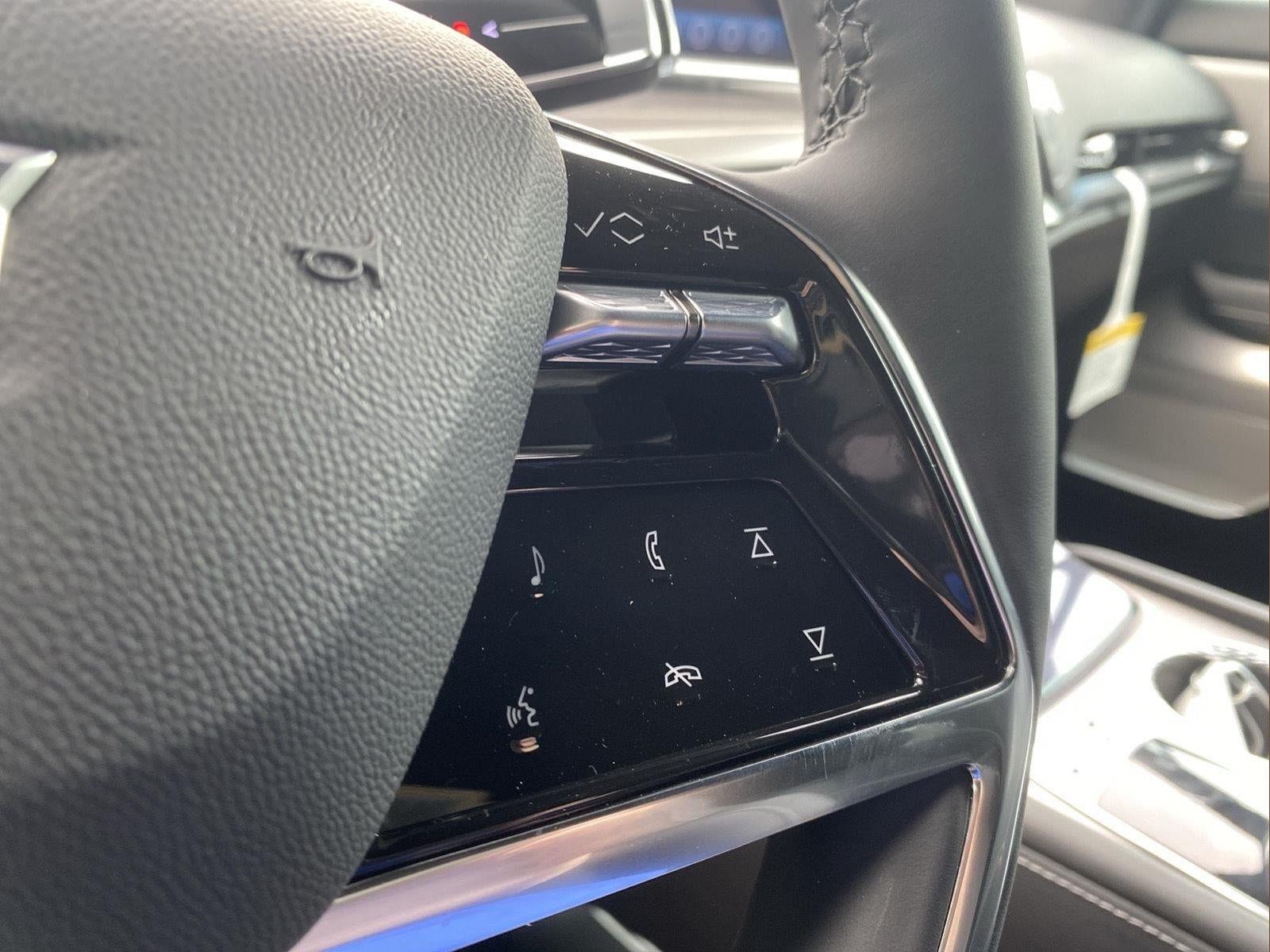 2027 Cadillac VISTIQ Sport