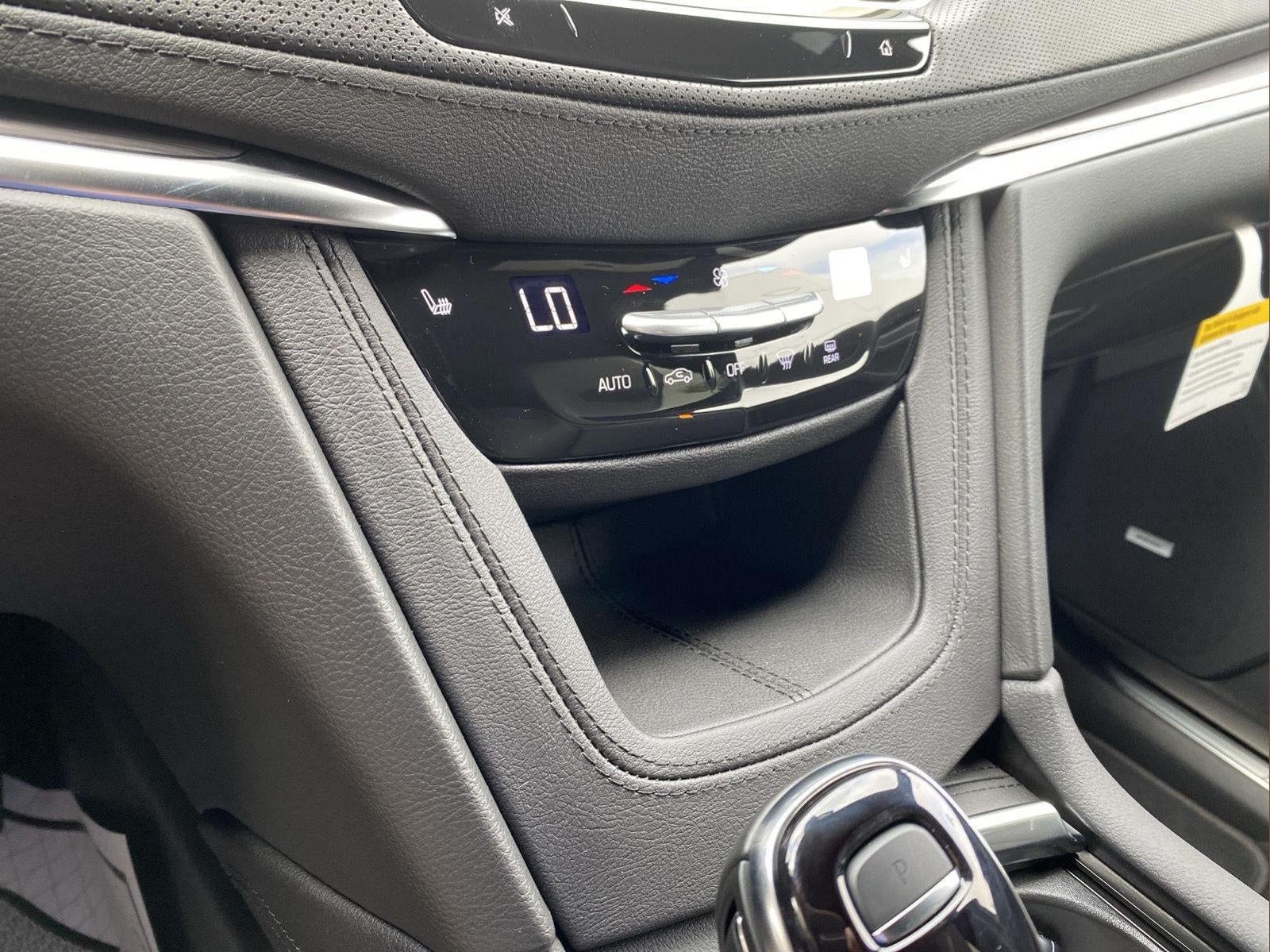 2026 Cadillac XT5 Luxury