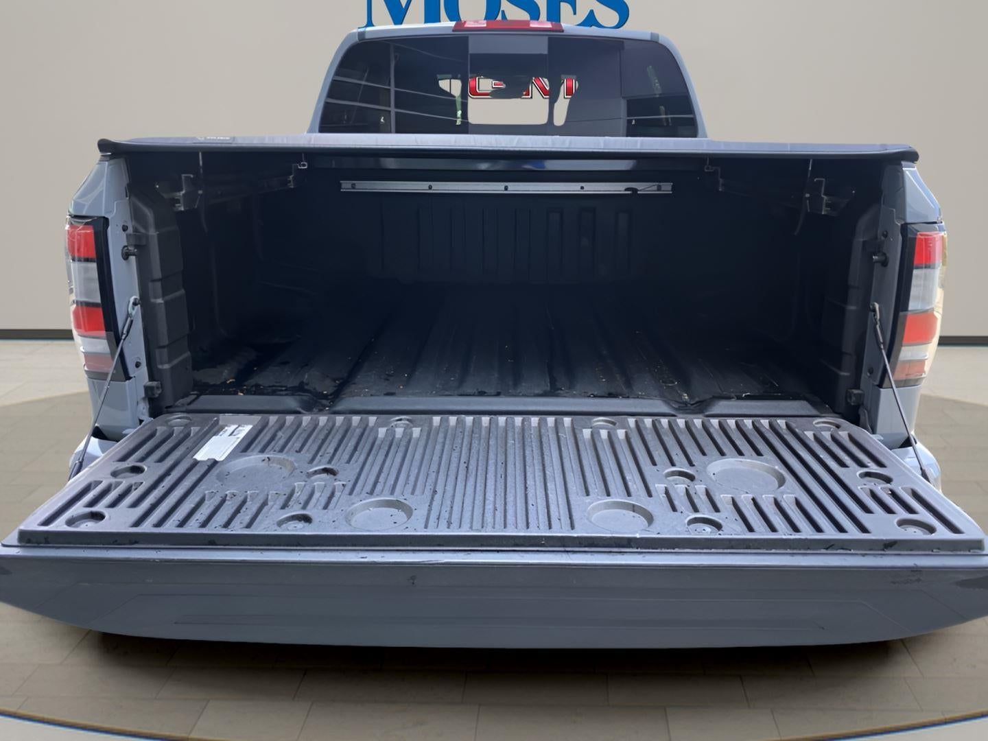 2023 Nissan Frontier Crew Cab PRO-4X 4x4