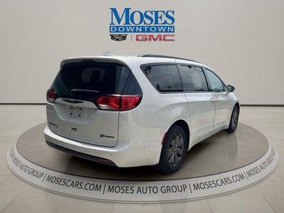 2020 Chrysler Pacifica Hybrid Limited