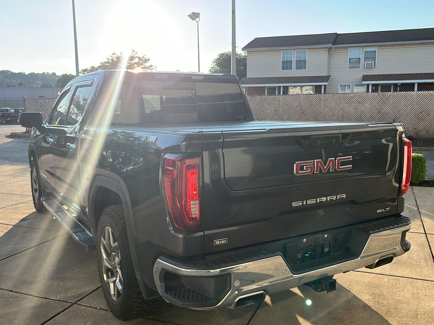 2022 GMC Sierra 1500 SLT