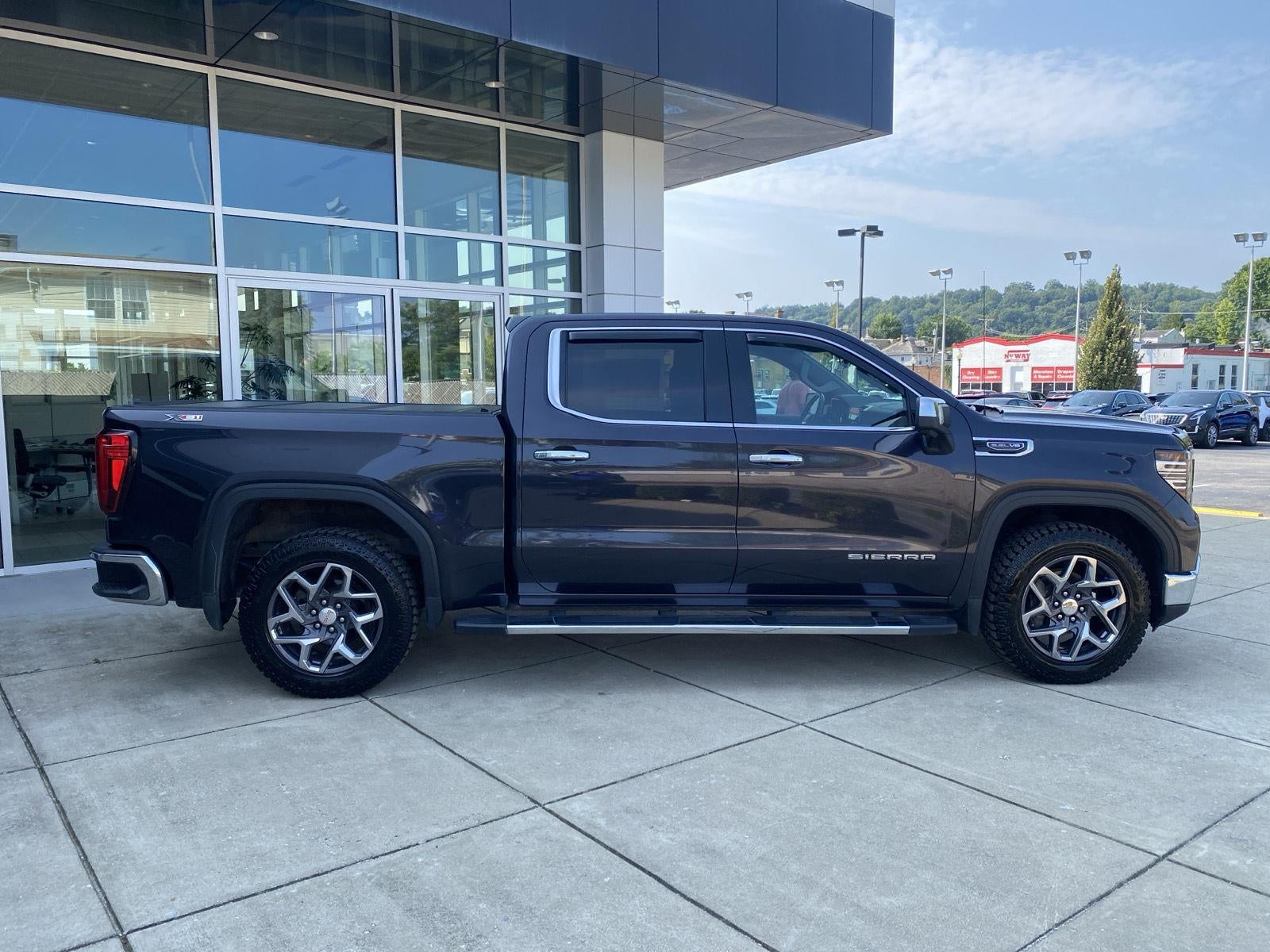 2022 GMC Sierra 1500 SLT