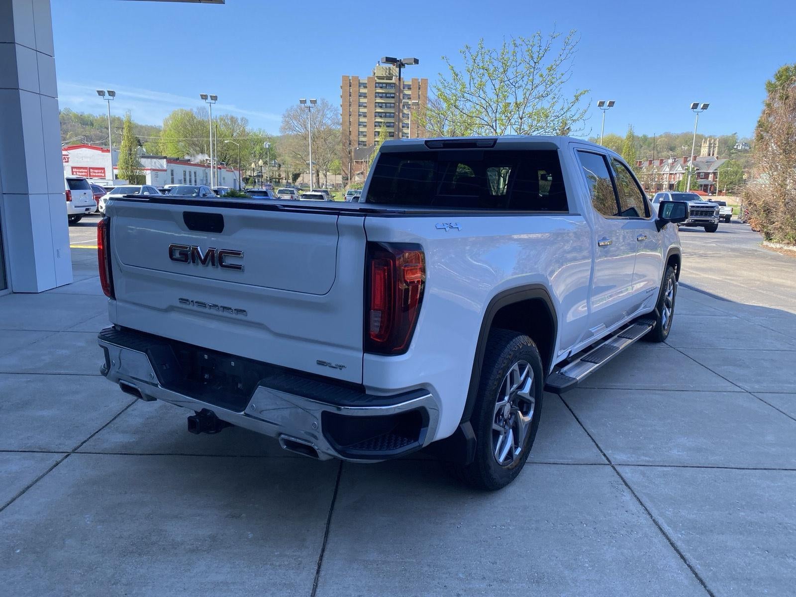 2023 GMC Sierra 1500 SLT