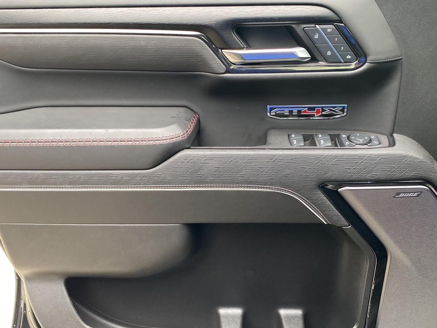 2025 GMC Sierra 1500 AT4X