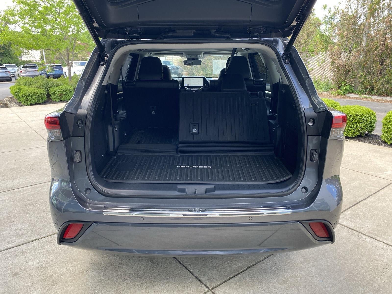 2023 Toyota Highlander Hybrid Limited