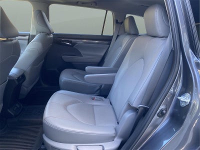 2022 Toyota Highlander Hybrid Limited
