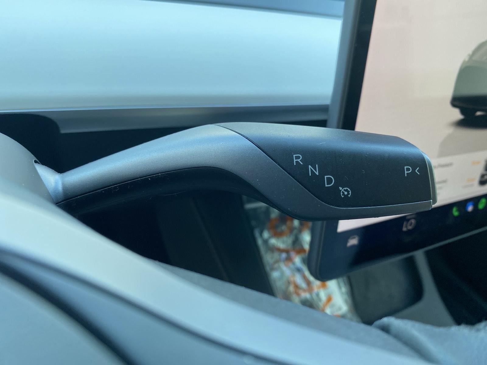 2024 Tesla Model Y Performance