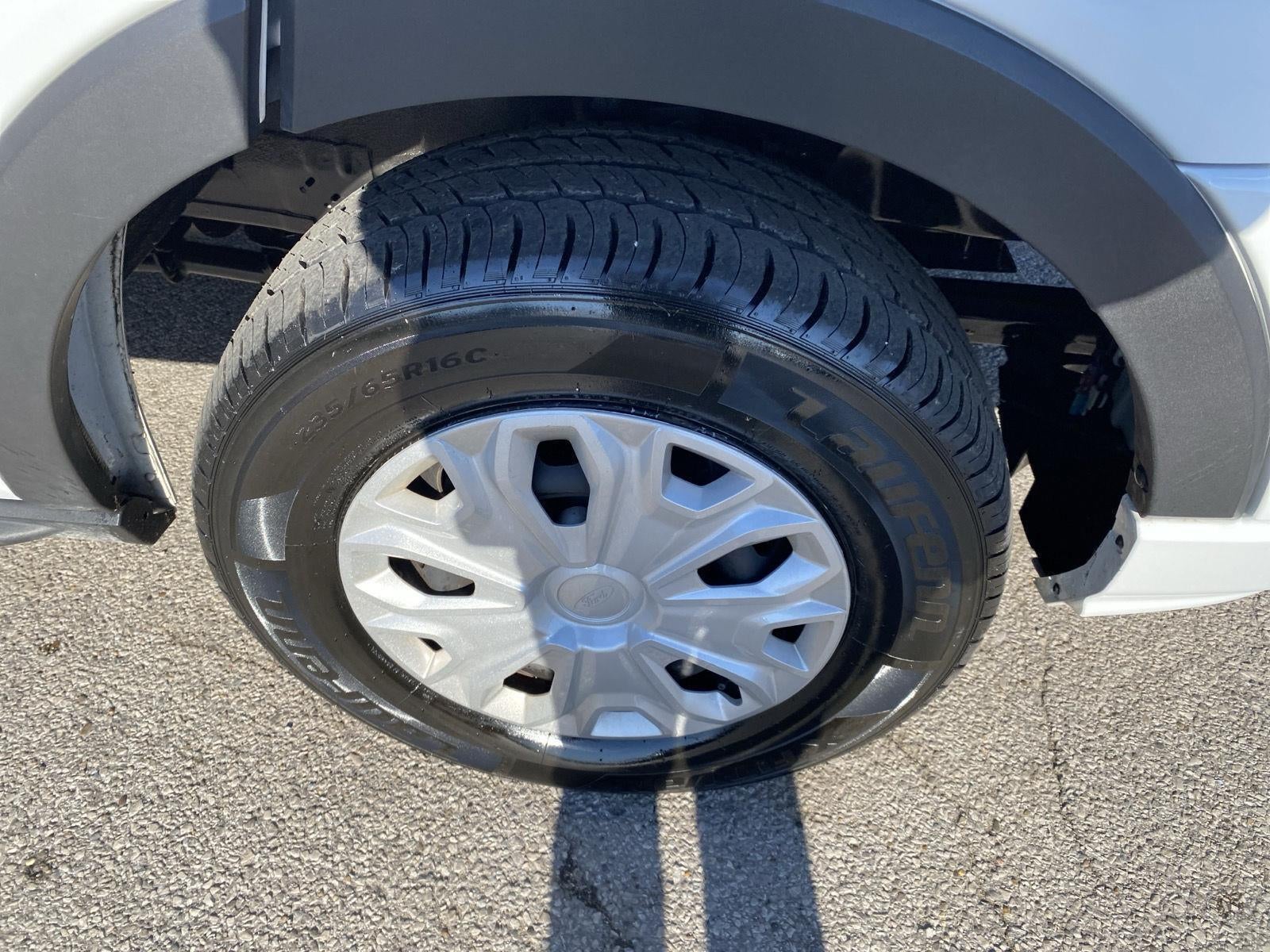 2024 Ford Transit Passenger Wagon XLT