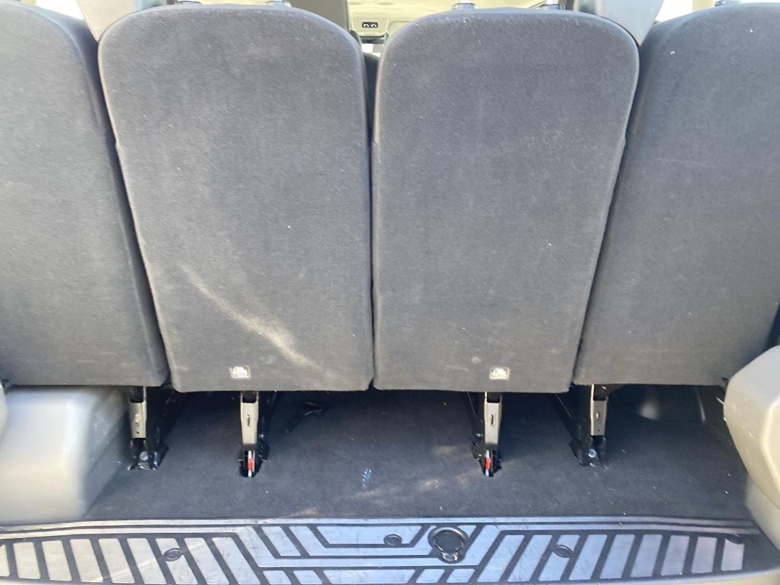 2024 Ford Transit Passenger Wagon XLT