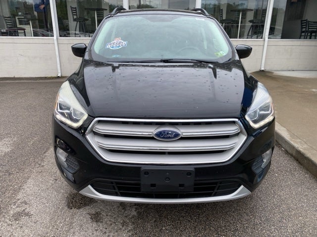 Used 2017 Ford Escape SE with VIN 1FMCU9GD7HUC85455 for sale in Saint Albans, WV