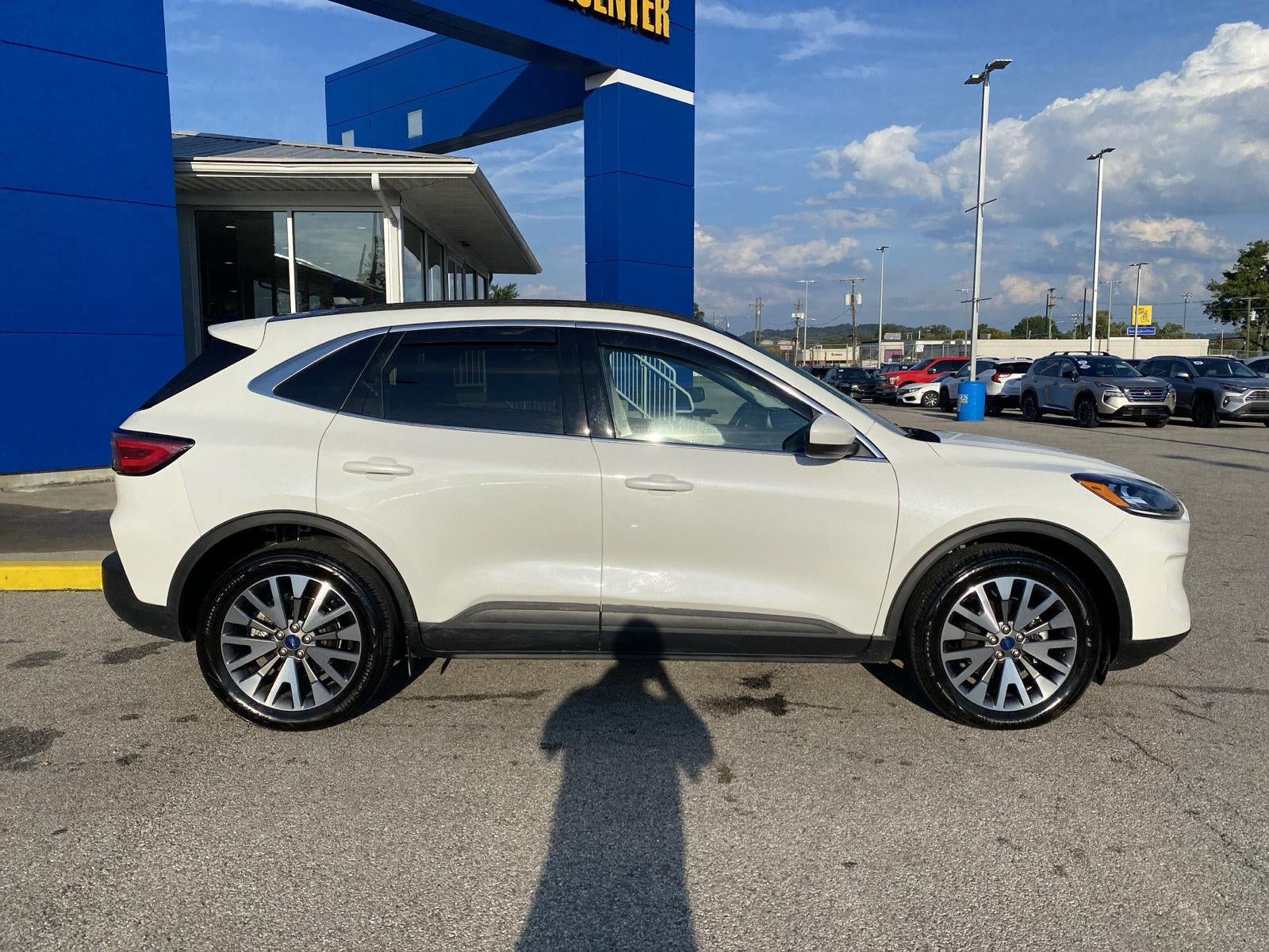 2022 Ford Escape Titanium