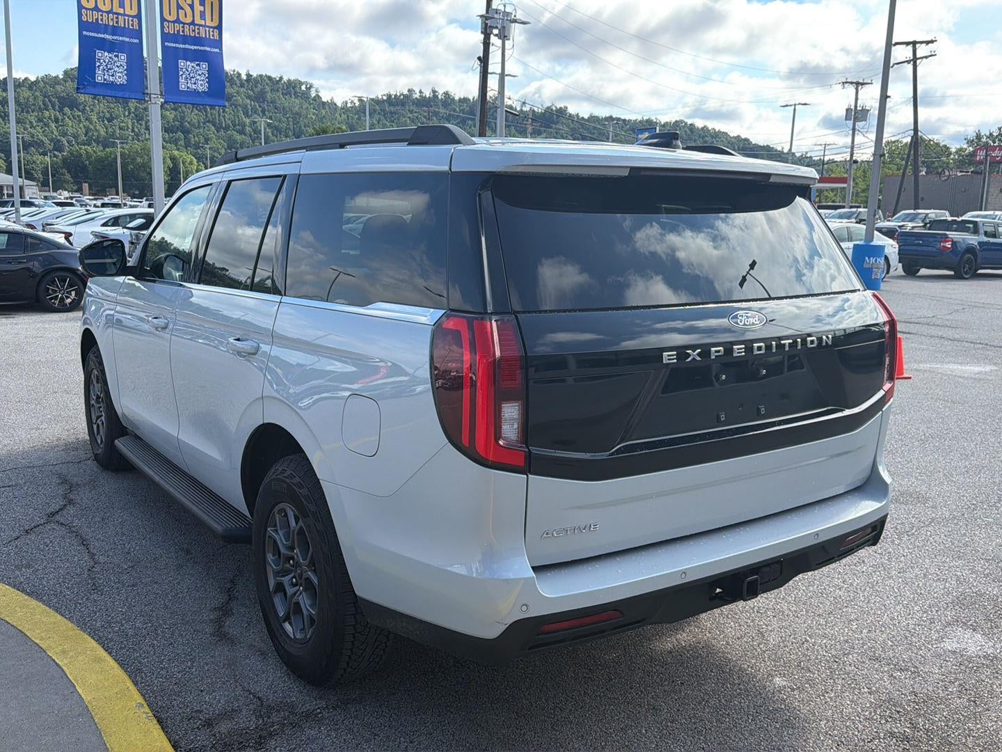 2025 Ford Expedition Active