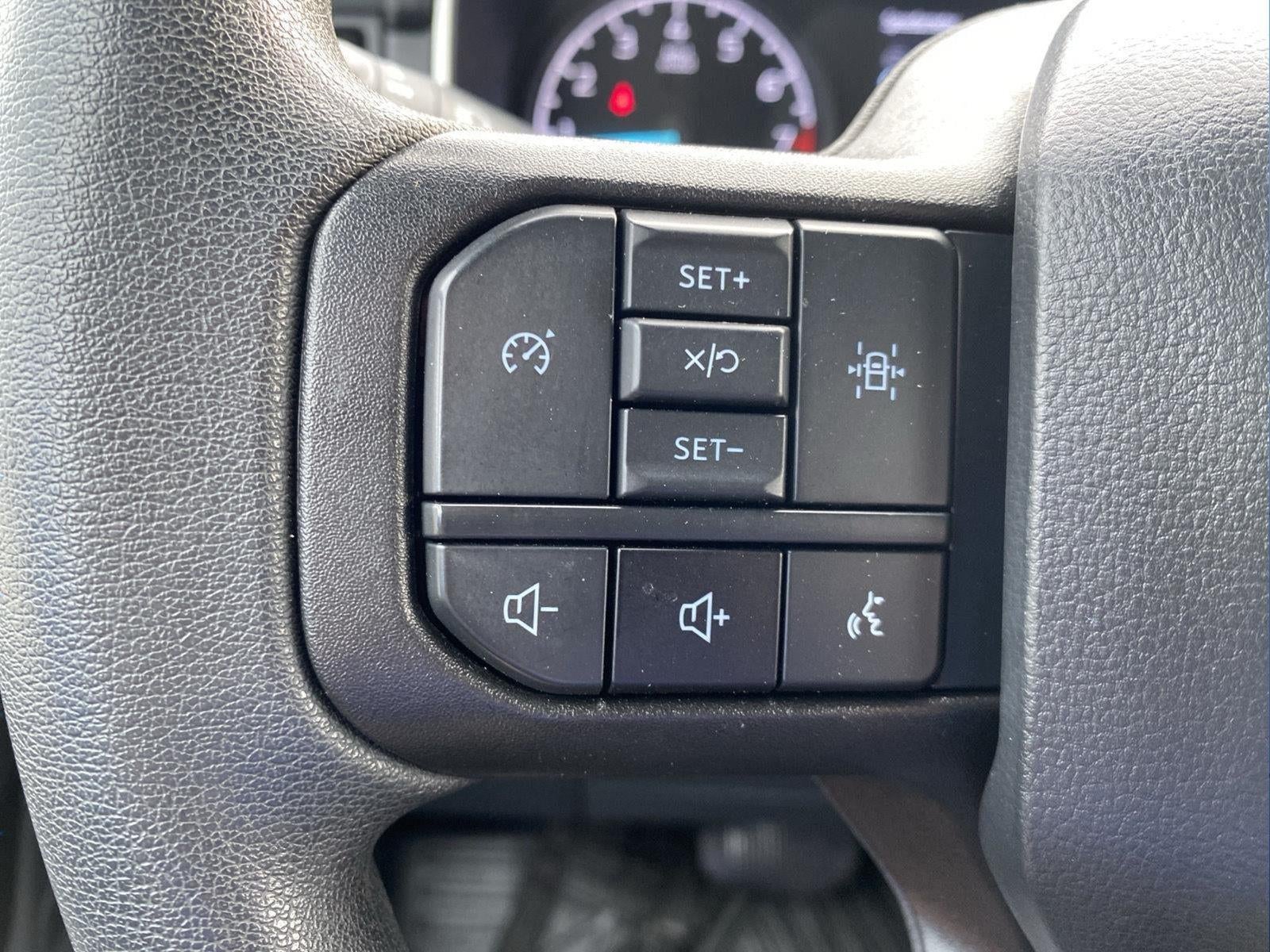 2023 Ford F-150 Base