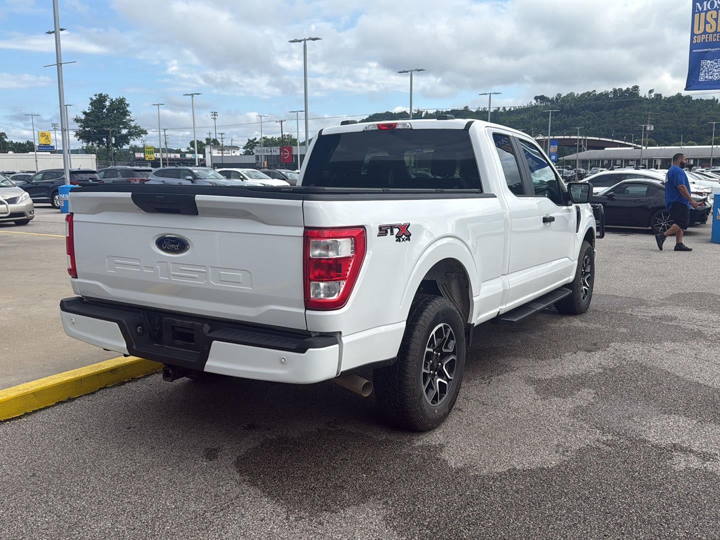 2023 Ford F-150 Base
