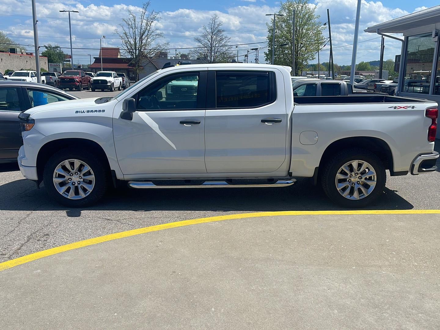 2024 Chevrolet Silverado 1500 Custom