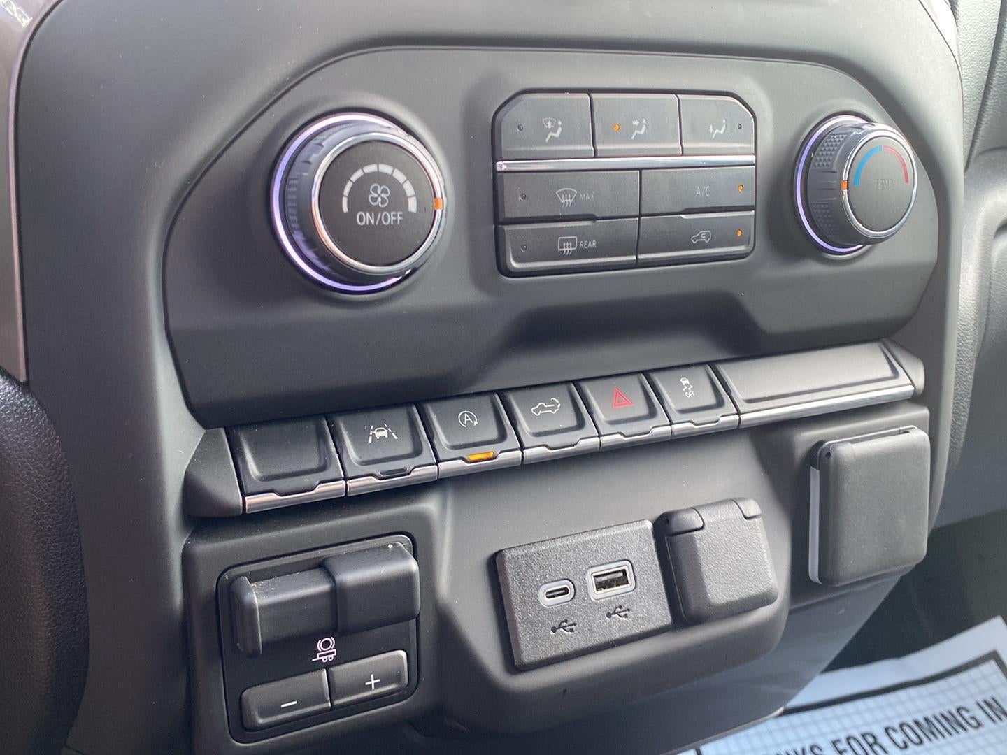 2025 Chevrolet Silverado 1500 Custom