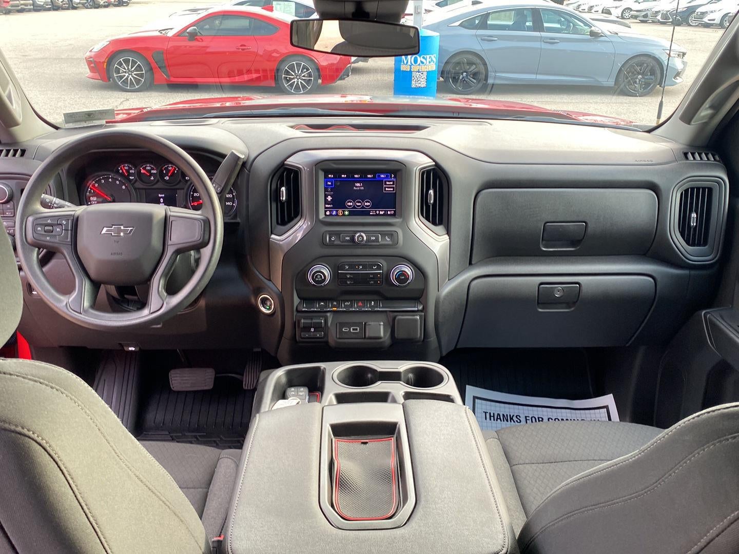 2025 Chevrolet Silverado 1500 Custom