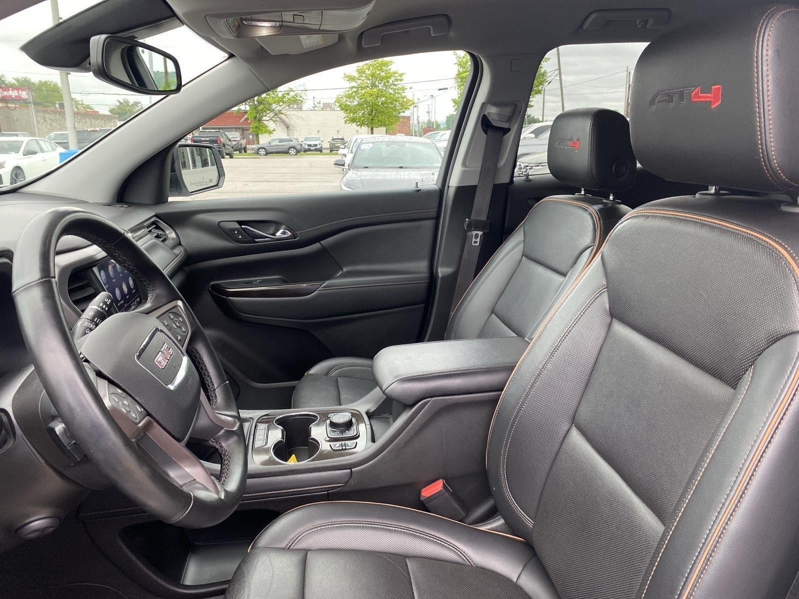 2023 GMC Acadia AT4