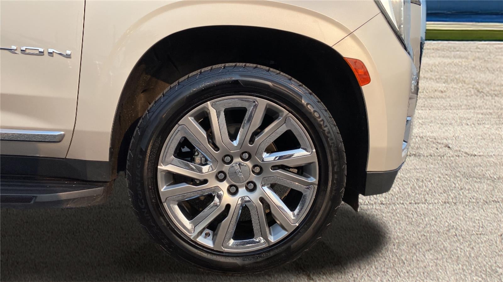 2021 GMC Yukon SLT