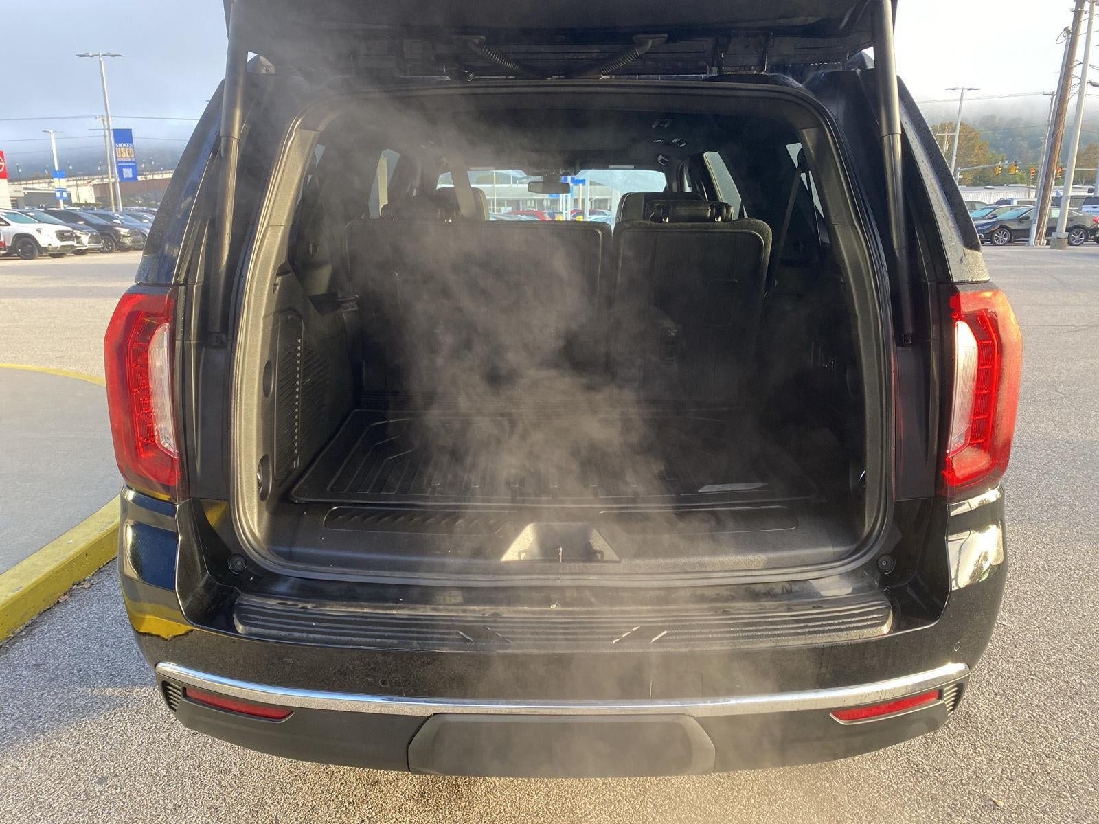 2022 GMC Yukon XL SLT