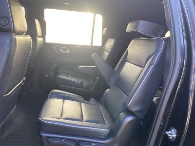 2022 GMC Yukon XL SLT