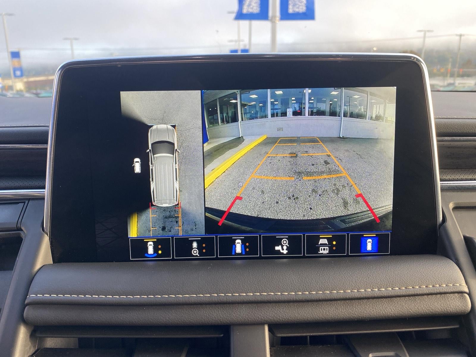 2022 GMC Yukon XL SLT