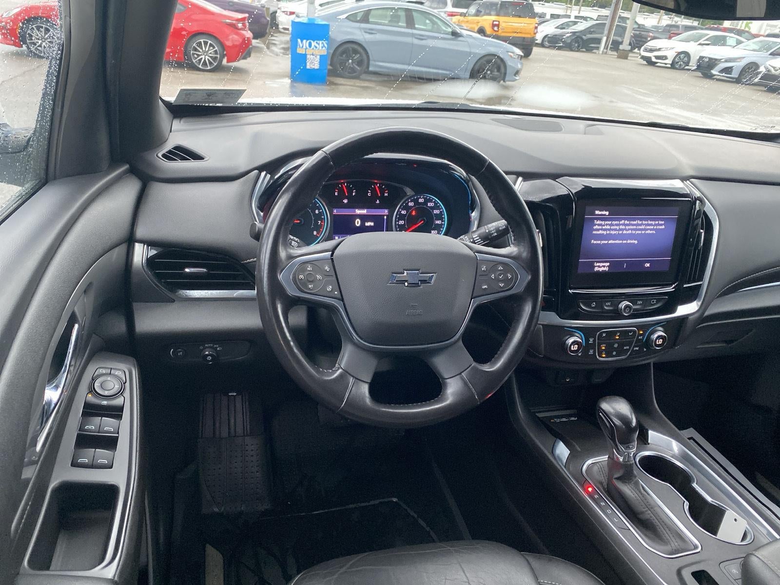2022 Chevrolet Traverse LT Leather