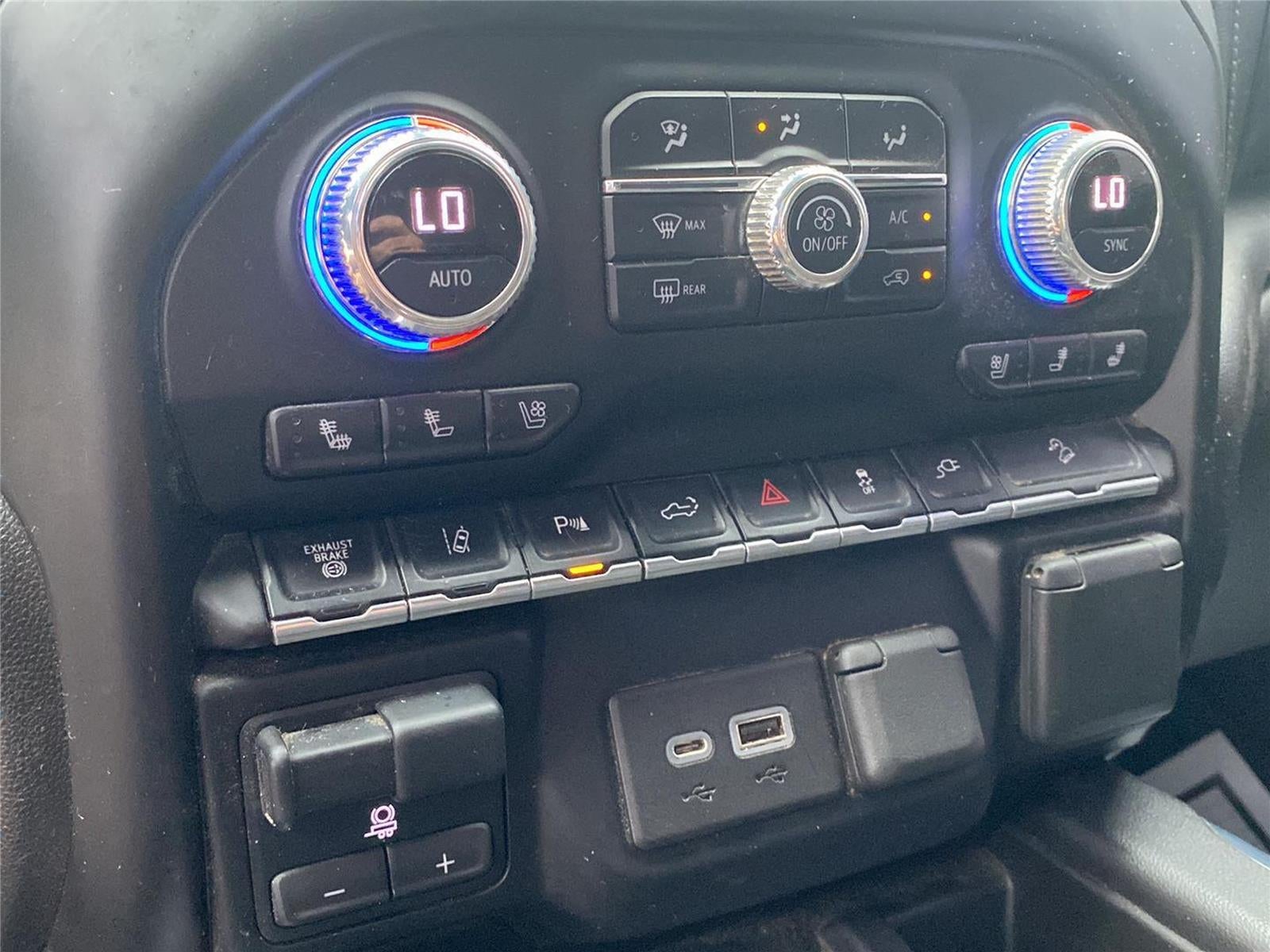 2022 GMC Sierra 3500HD Denali