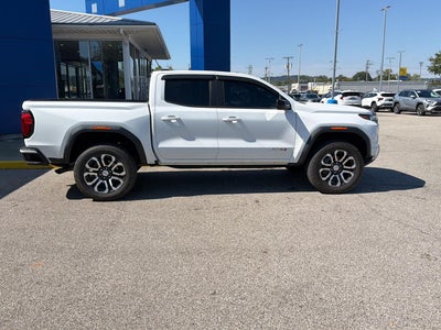 2023 GMC Canyon 4WD AT4