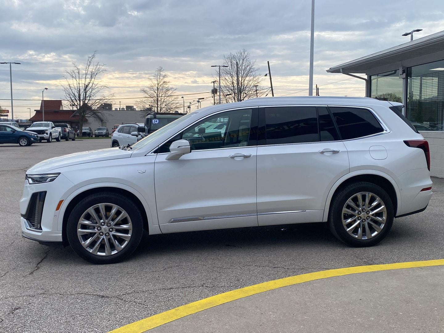 2023 Cadillac XT6 AWD Premium Luxury