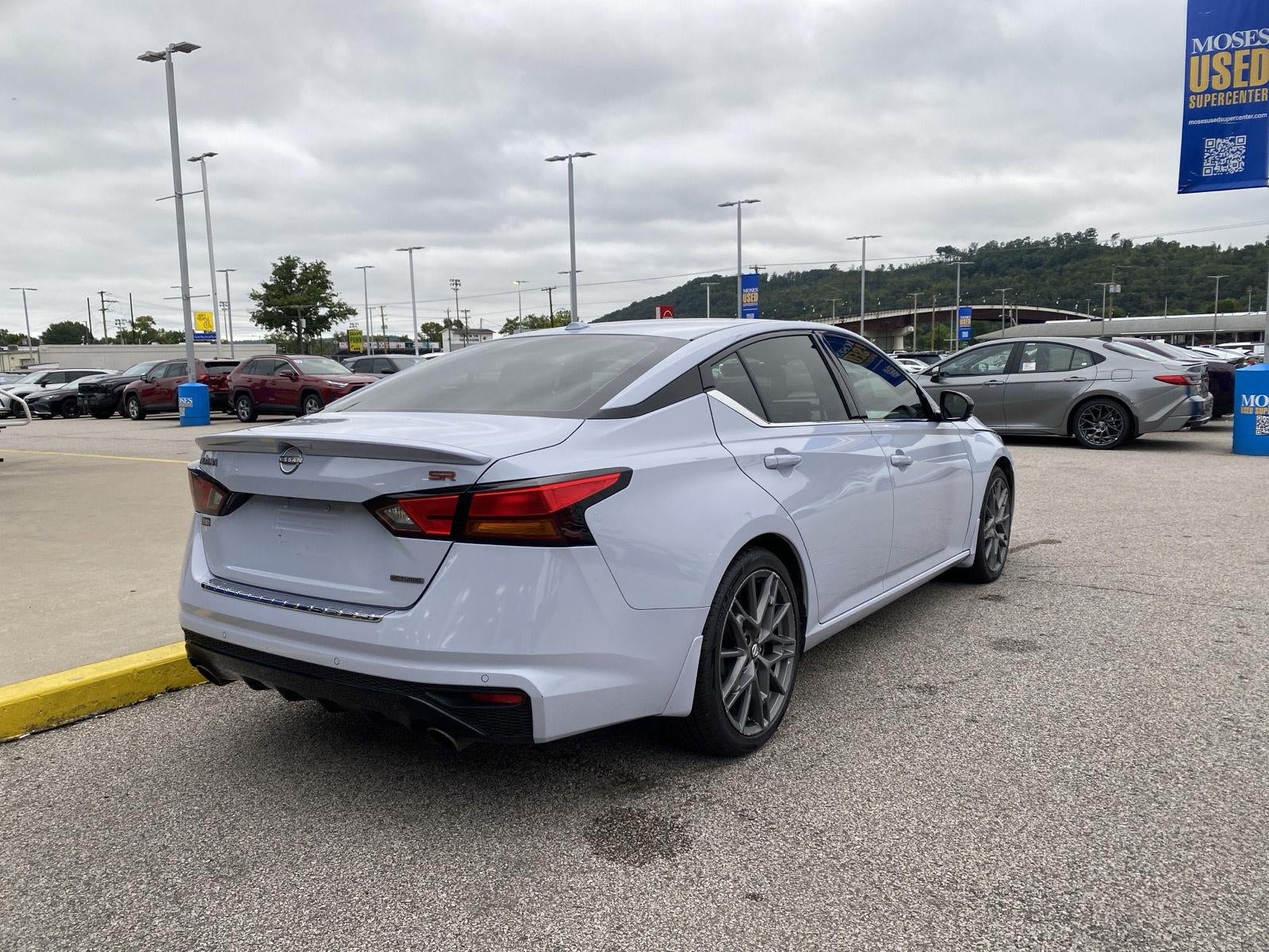 2023 Nissan Altima 2.0 SR