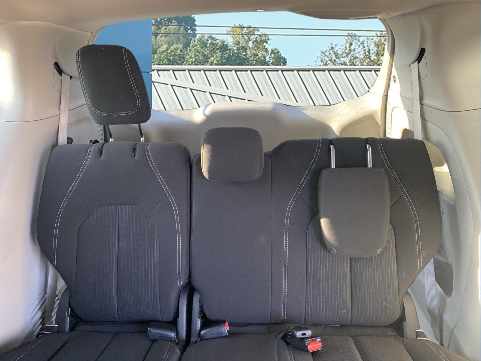 2024 Chrysler Voyager LX