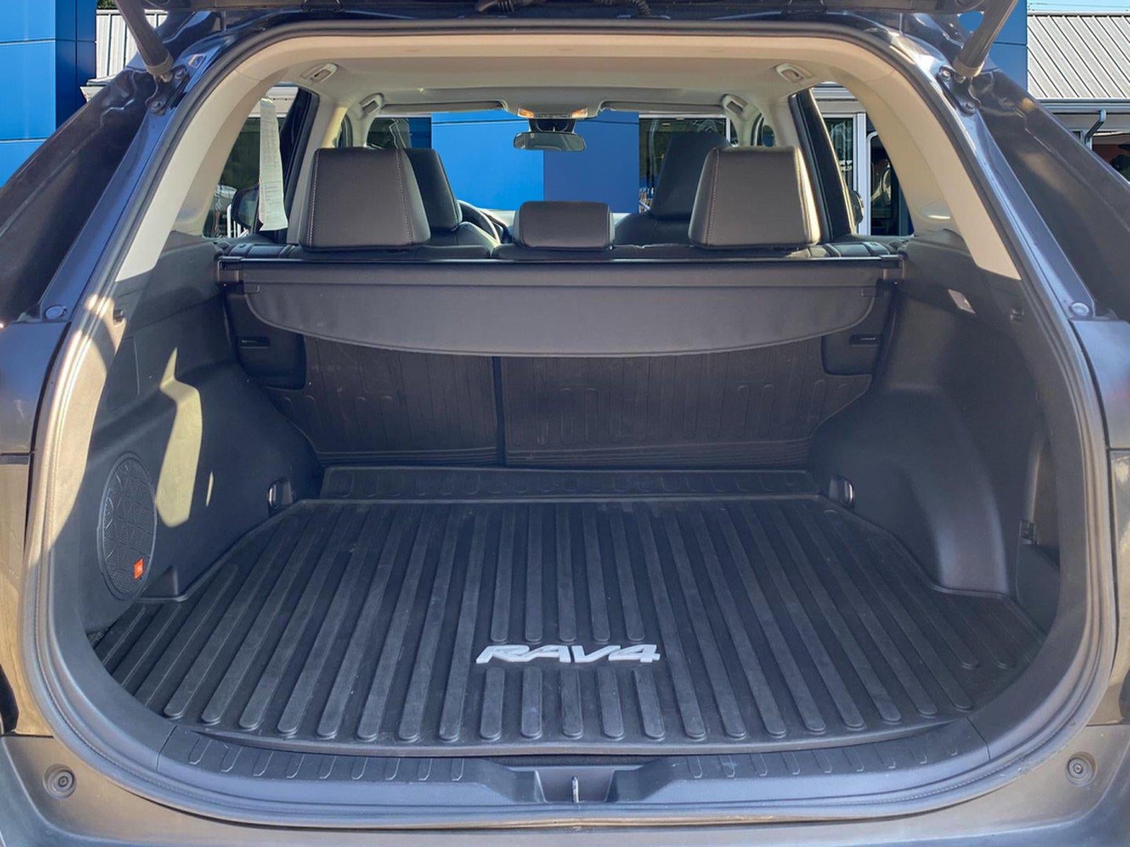 2020 Toyota Rav4 XLE Premium