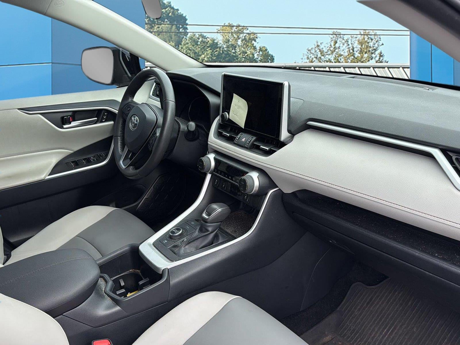 2025 Toyota RAV4 Hybrid XLE Premium