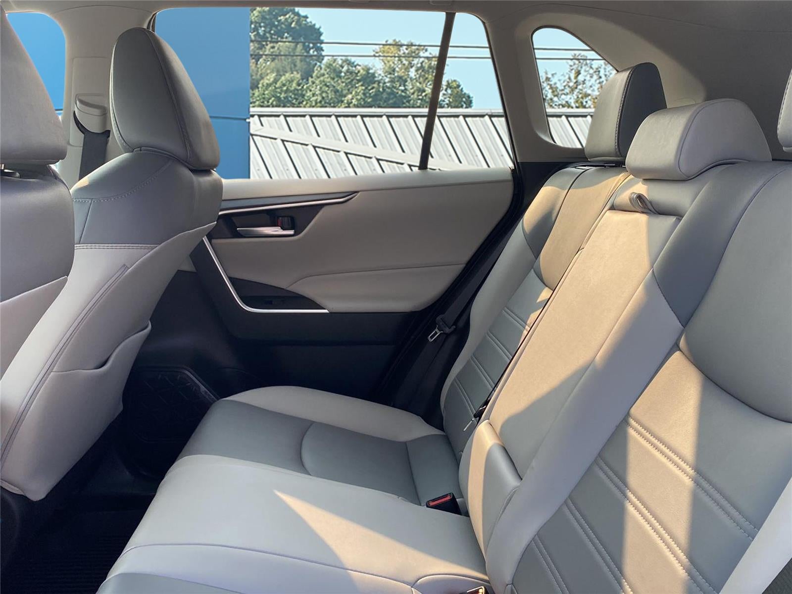 2025 Toyota RAV4 Hybrid XLE Premium