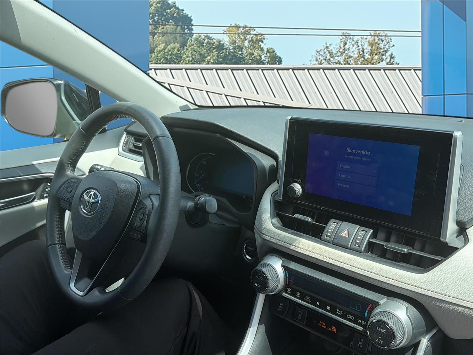 2025 Toyota RAV4 Hybrid XLE Premium