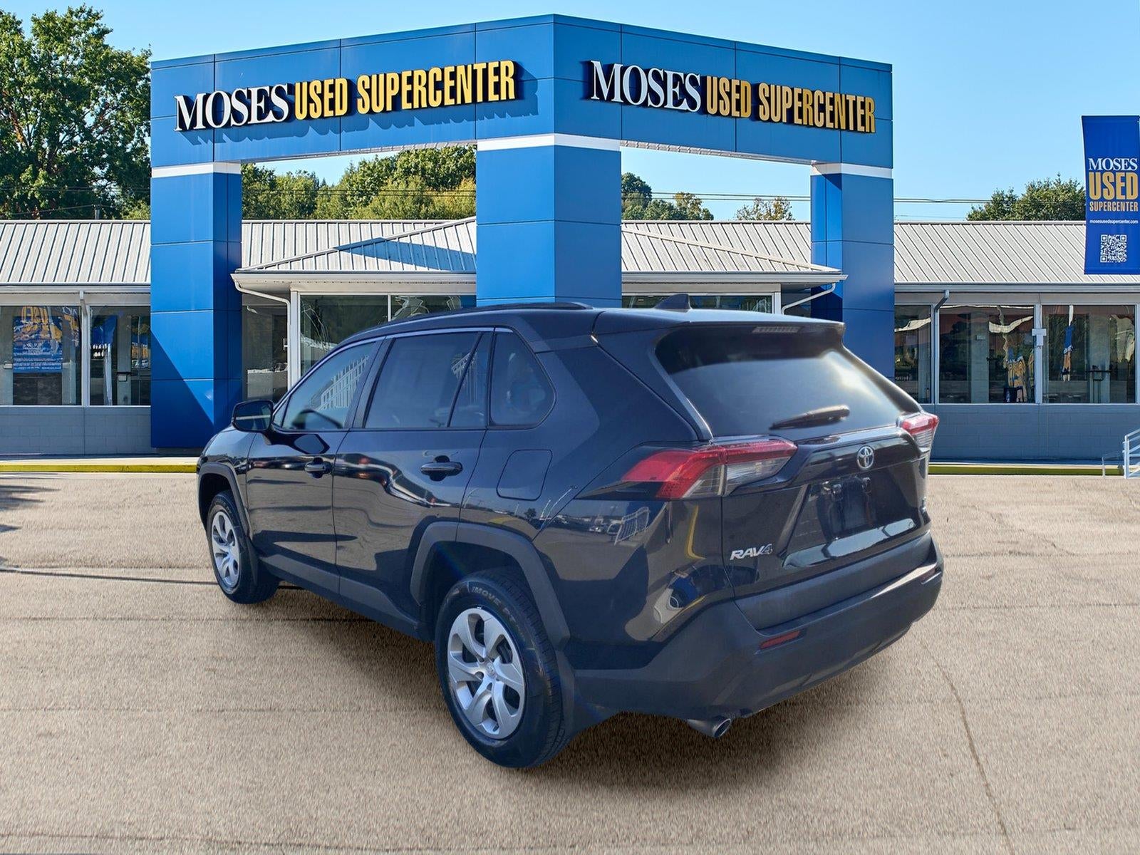 2019 Toyota RAV4 LE