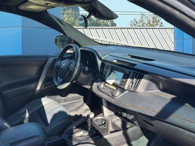 2017 Toyota RAV4 SE