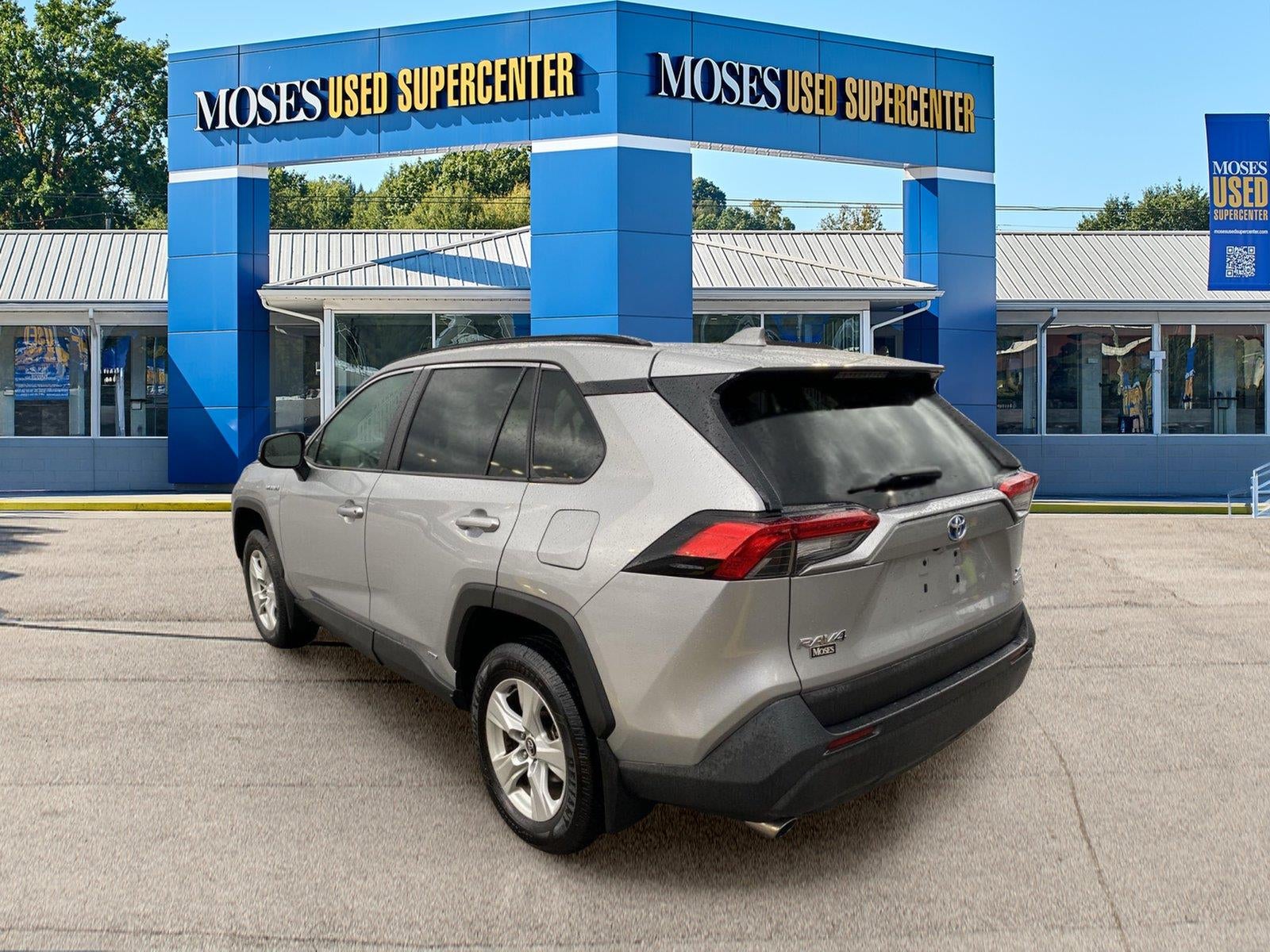 2020 Toyota RAV4 Hybrid XLE