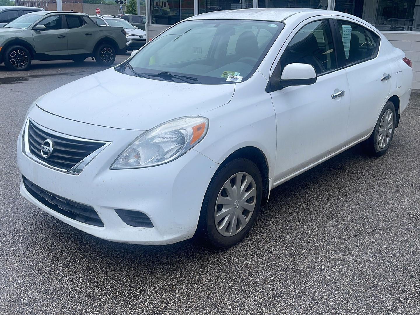 2012 Nissan Versa SV