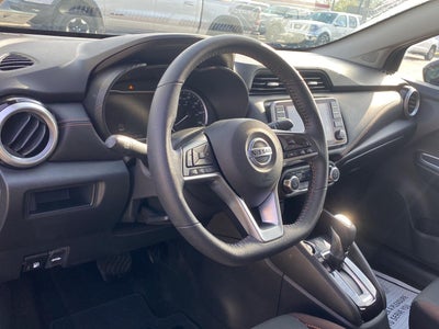 2022 Nissan Versa SR