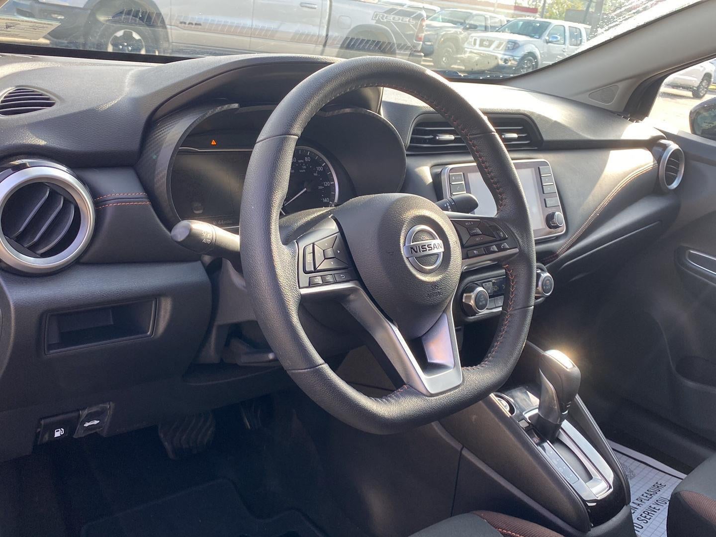 2022 Nissan Versa SR