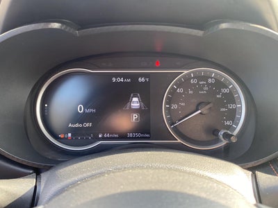 2022 Nissan Versa SR