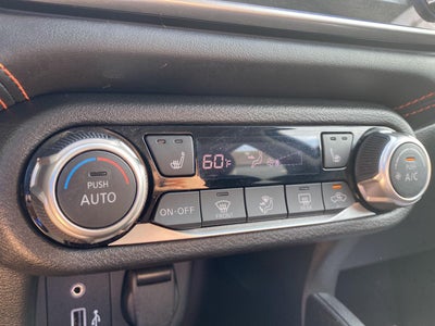 2022 Nissan Versa SR