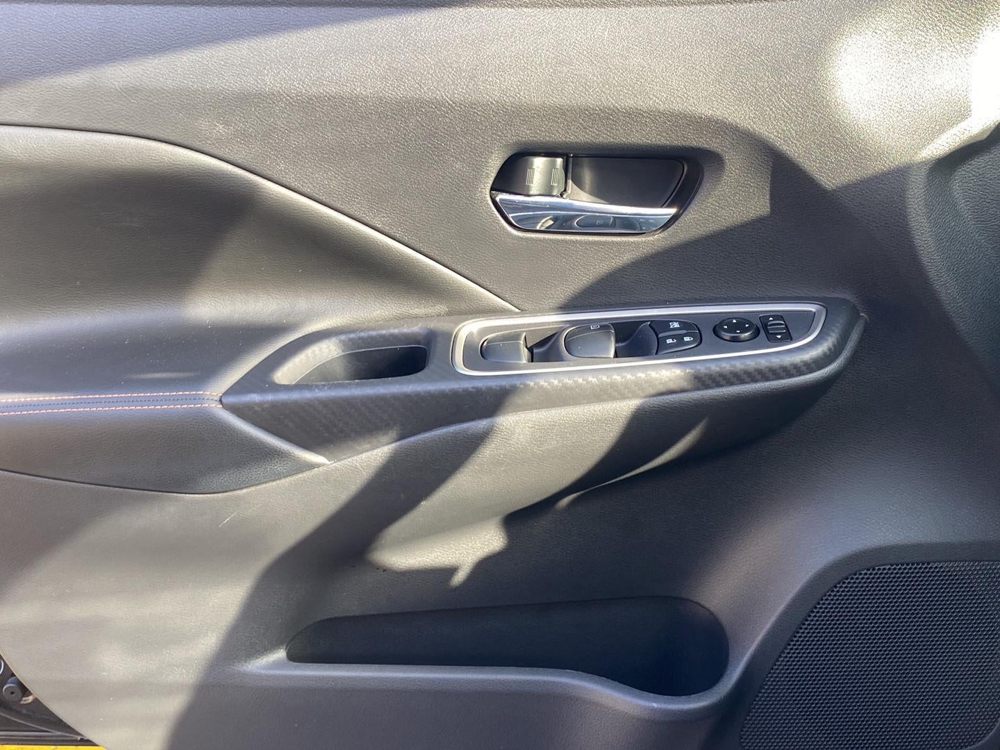 2022 Nissan Versa SR